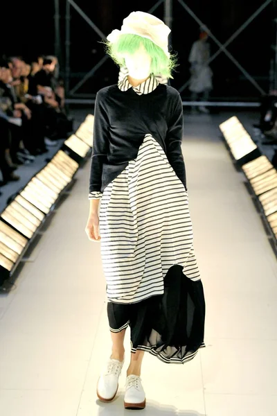 Look 35